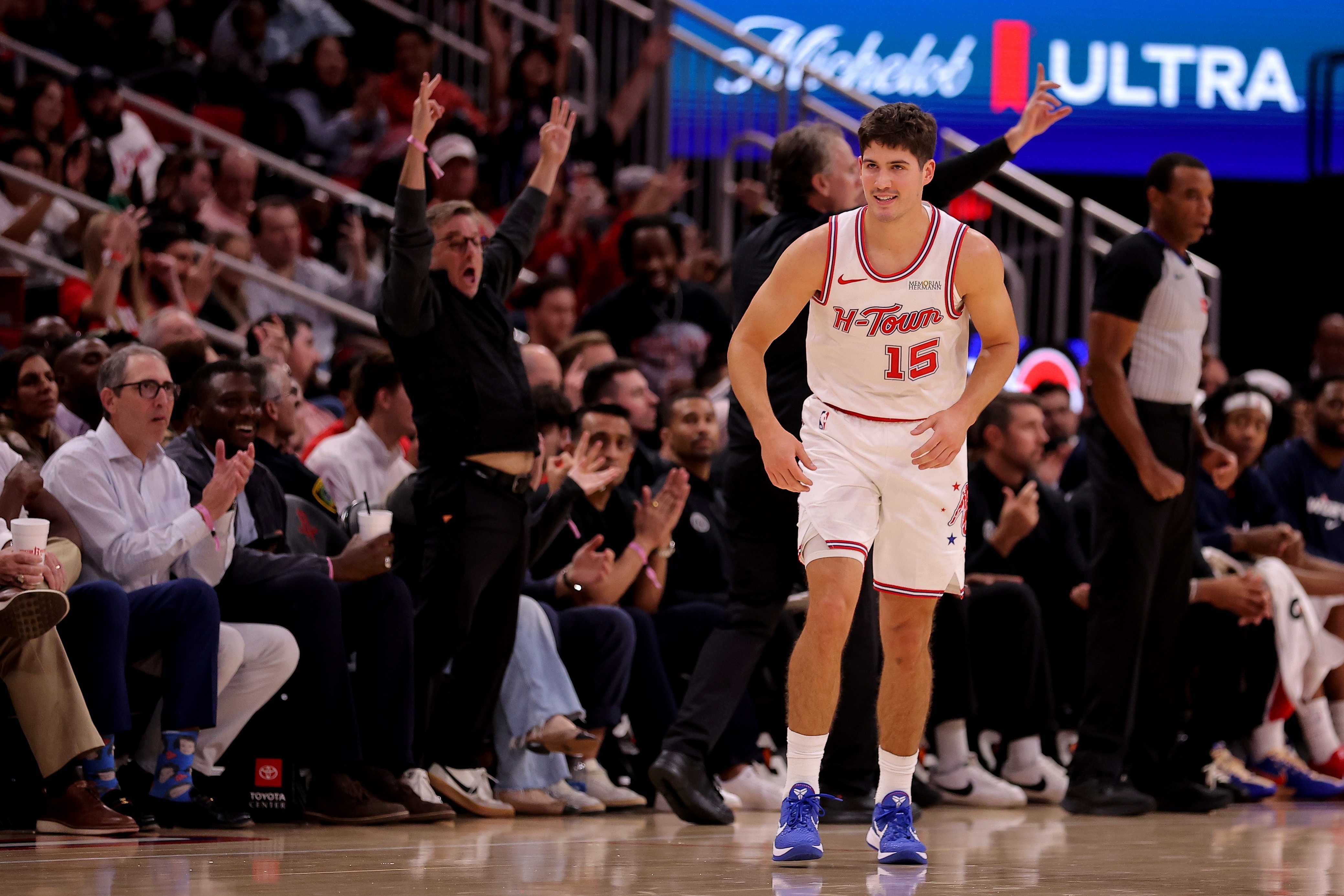 乐鱼乐鱼体育官网下载-谢泼德加入!火箭队史仅6人单场15+7+10+5断 哈登8次&amp;大梦皮蓬在列